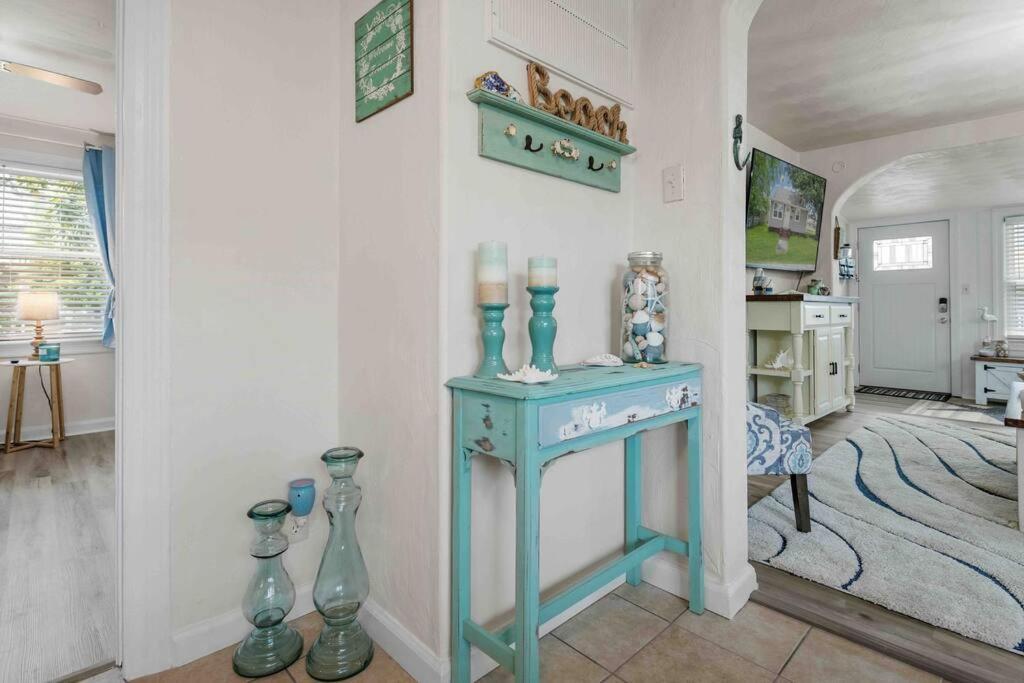 Beach Bungalow - 1 Block To Beach - Pets Welcome! Norfolk Eksteriør bilde