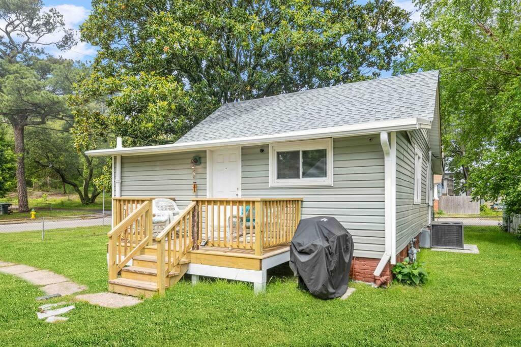 Beach Bungalow - 1 Block To Beach - Pets Welcome! Norfolk Eksteriør bilde
